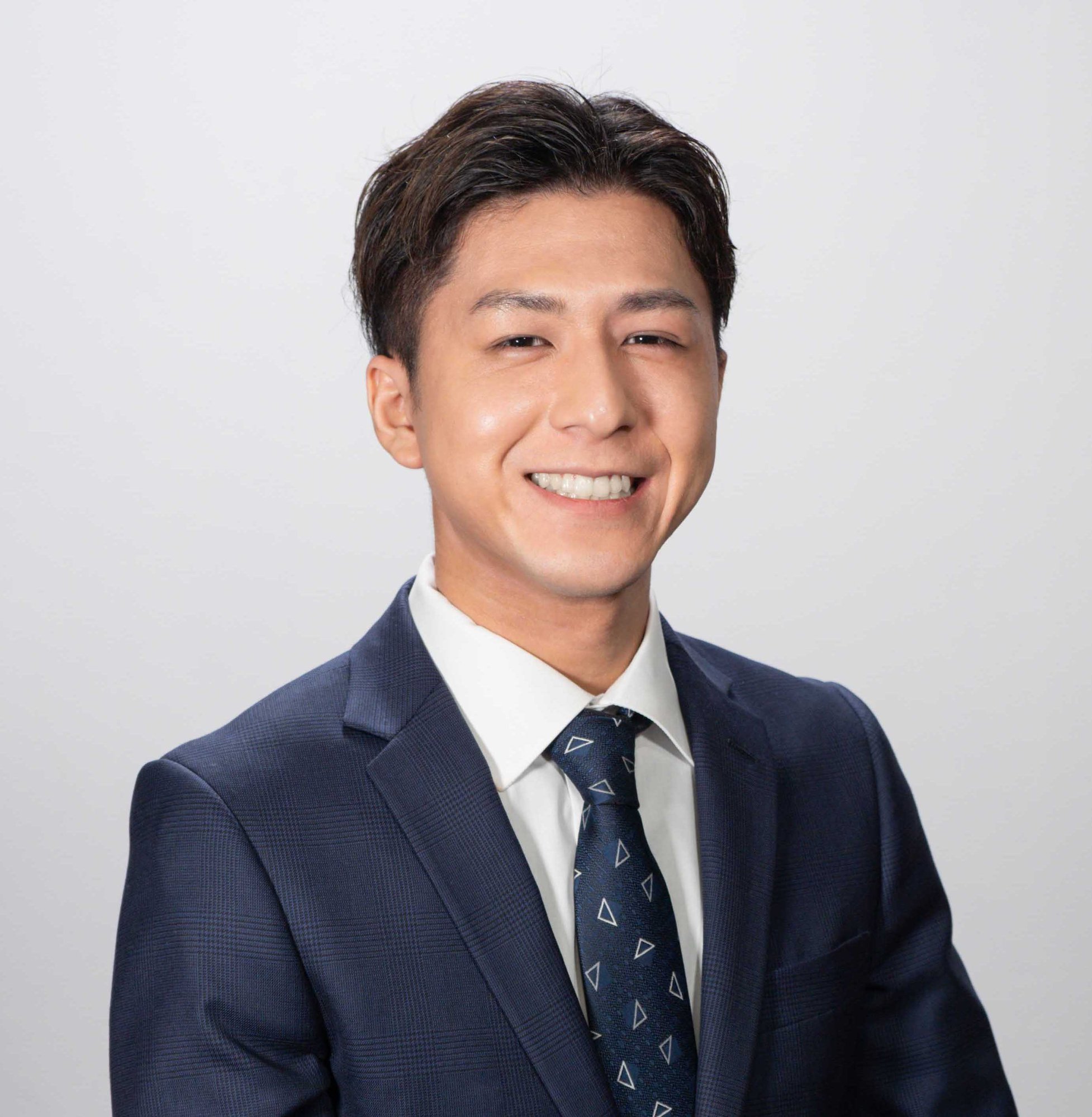 内山拓朗_スーツ_C_軽量化