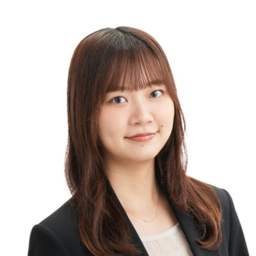 Sansan株式会社	有賀 菜千